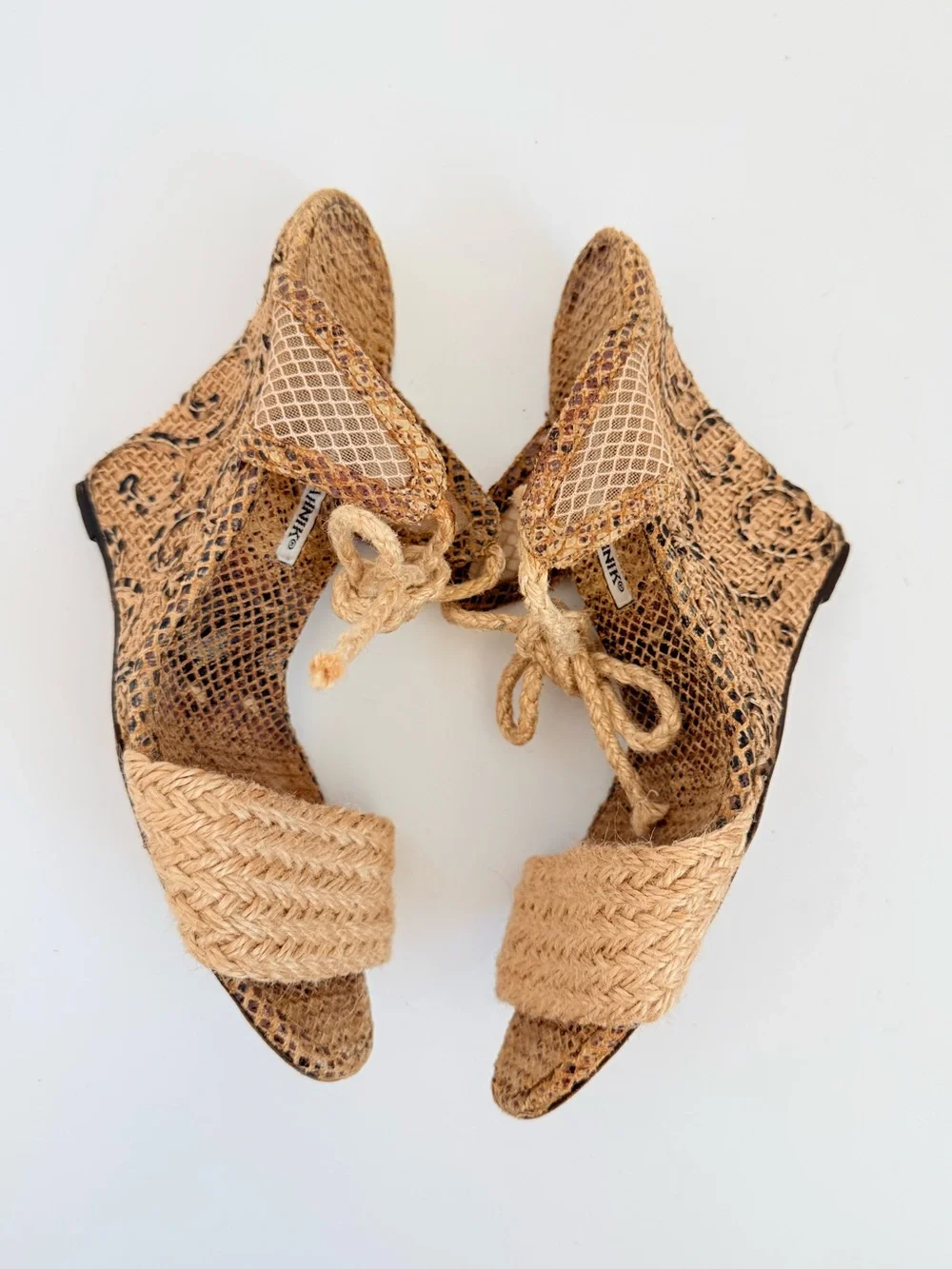 Manolo Blahnik Raffia Espadrille Lace-Up Wedge Sandals Beige Woven EU 38.5 Y2K
